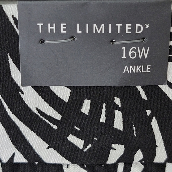 The Limited Urban Jungle Black & White Patterned Pants - Picture 5 of 9